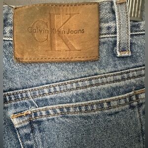 Vintage Calvin Klein High Rise‎ Stone Wash Straight Leg Raw Hem Denim Size 6